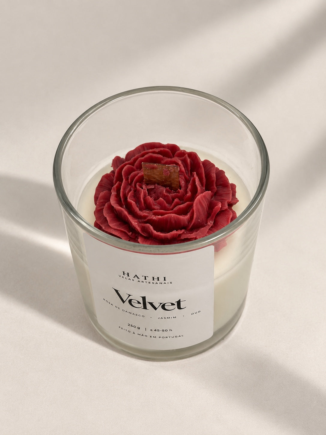 Detalhe superior da vela Velvet HATHI
